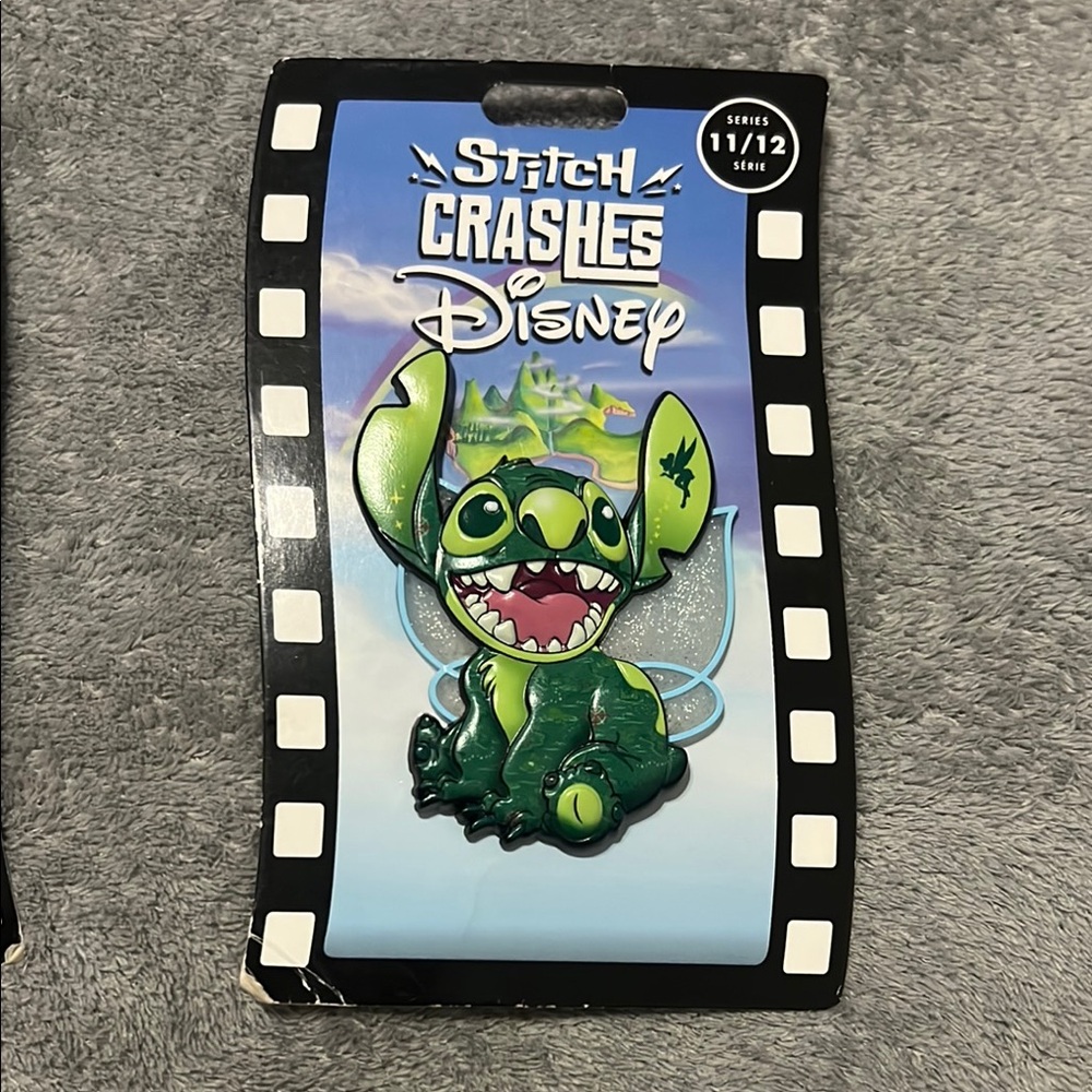 Disney Stitch Crashes Pin